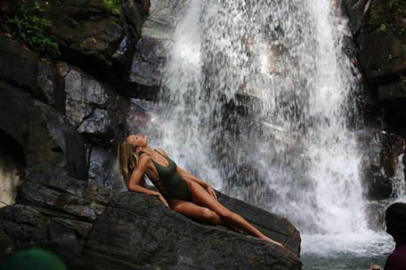 Candice-Swanepoel -VS-Swim